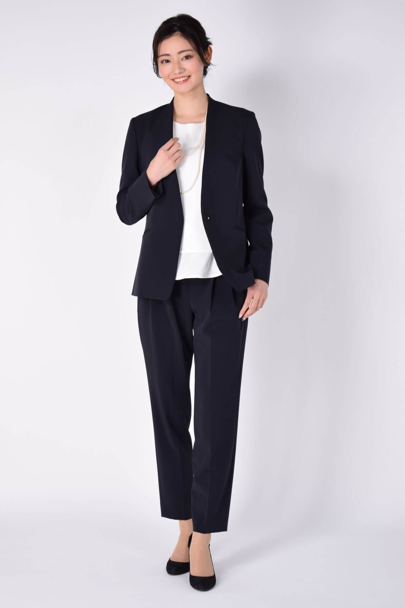 UNITED ARROWS green label relaxing
ノーラペルジャケット×ネイビーパンツスーツセット